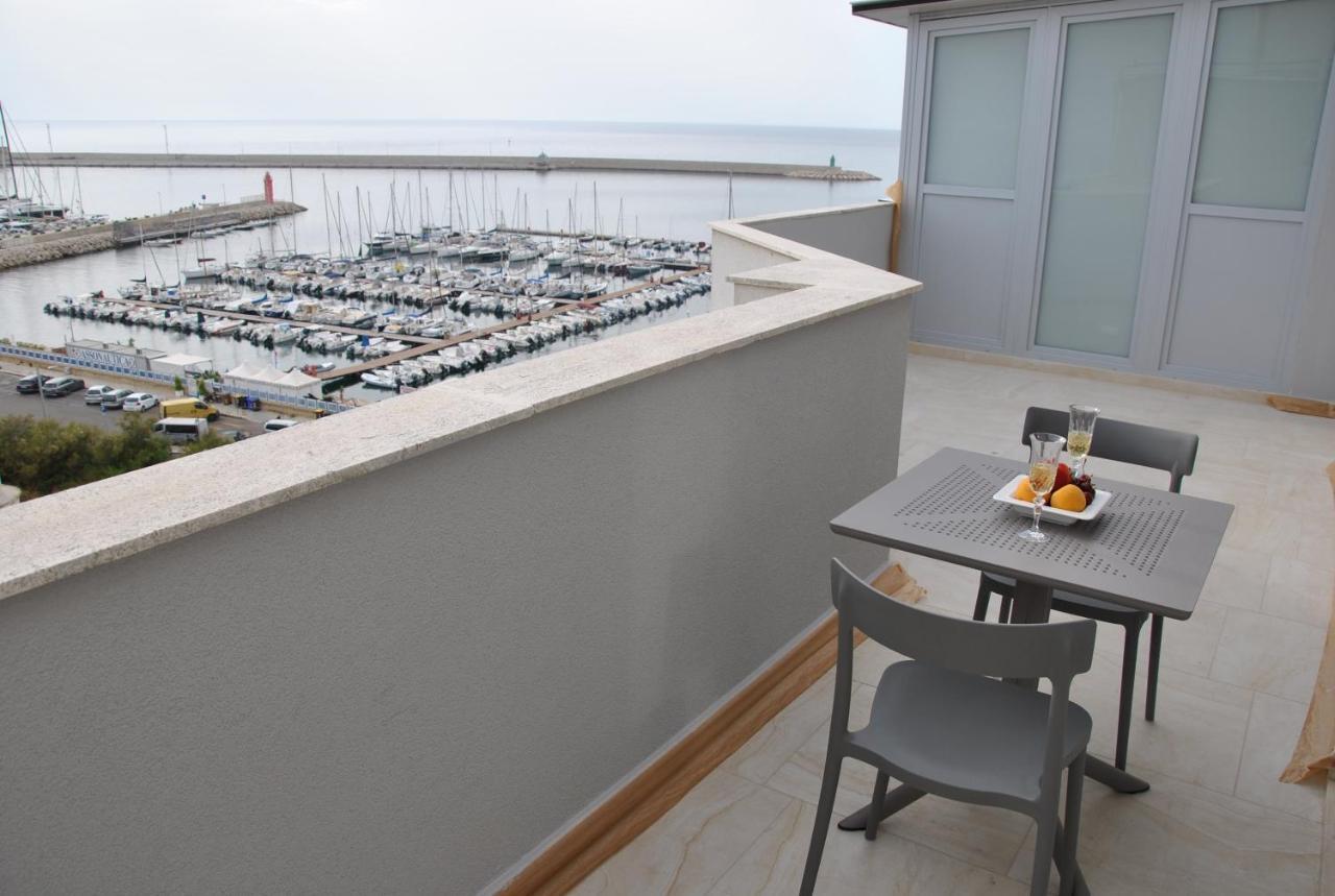 Le Terrazze Sul Mare Gallipoli Centro Екстер'єр фото